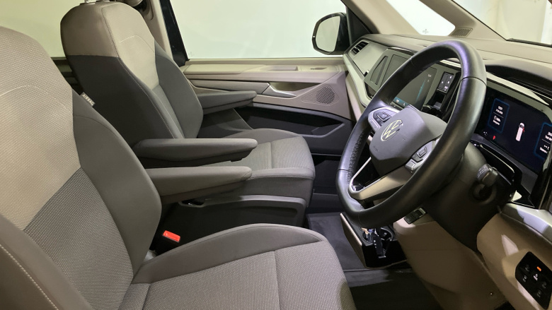 Volkswagen Multivan 2.0 TDI Life 5dr DSG Diesel Estate